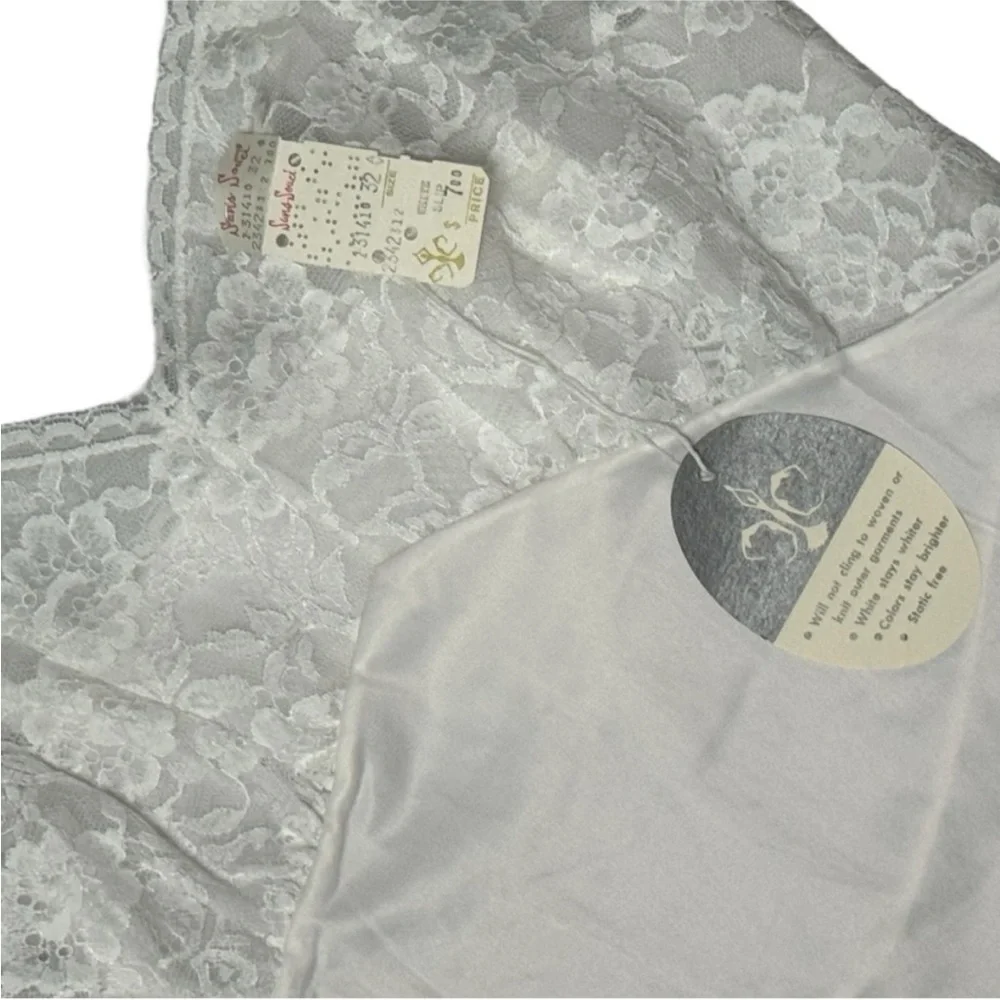 Sans Souci NWT Lace Detail 70s Slip Vintage Lingerie Bundle - Picture 11 of 15